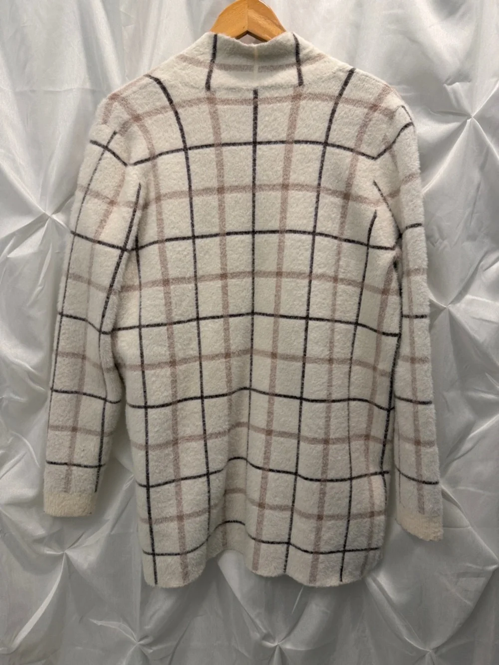 Cyrus Open-Front Windowpane Cardigan Sweater in Cream and Taupe - Picture 3 of 8
